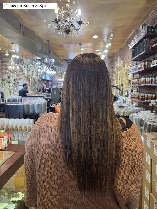Delacqua Salon & Spa