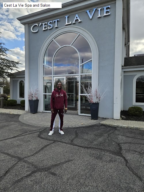 Cest La Vie Spa and Salon