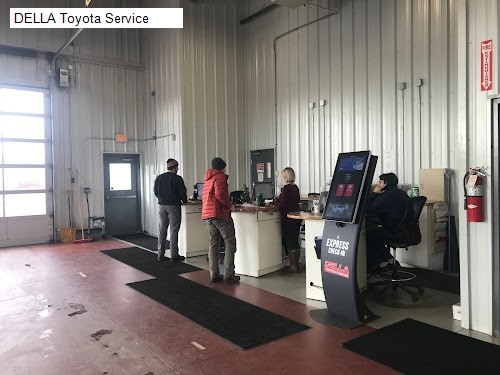 DELLA Toyota Service
