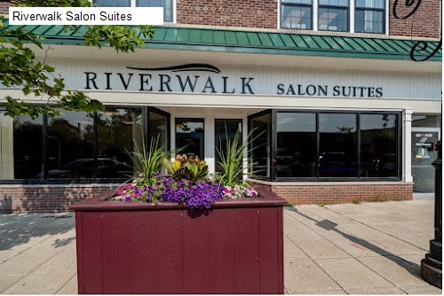 Riverwalk Salon Suites