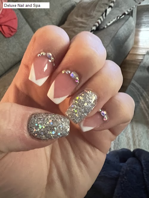 Deluxe Nail and Spa