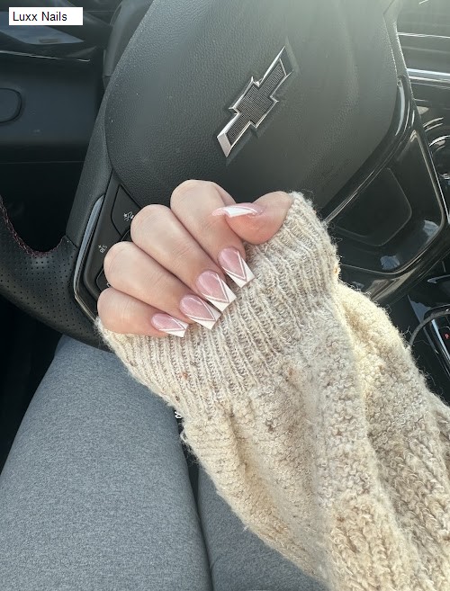 Luxx Nails