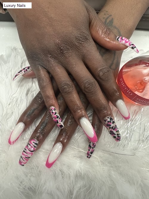 Luxury Nails