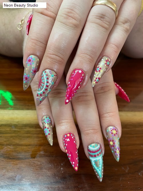 Neon Beauty Studio
