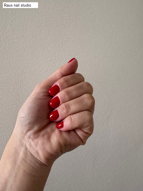Raus nail studio