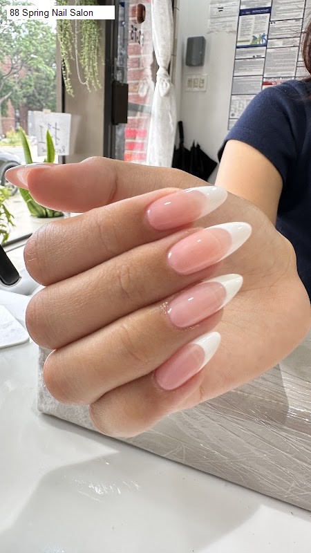 88 Spring Nail Salon