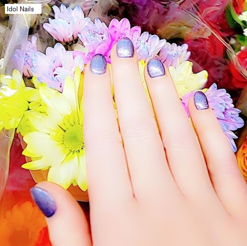 Idol Nails