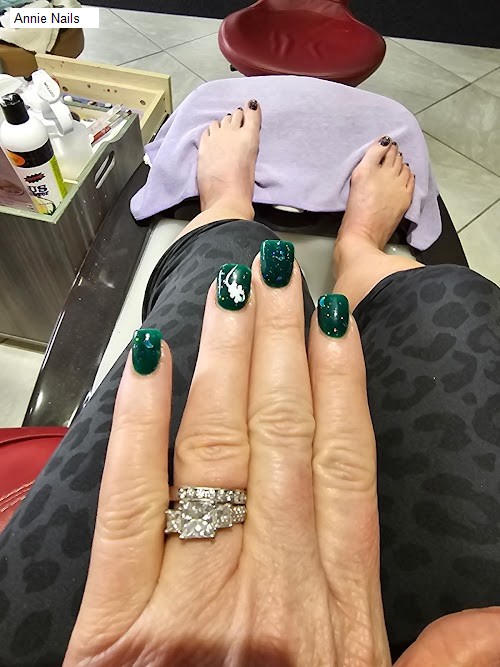 Annie Nails
